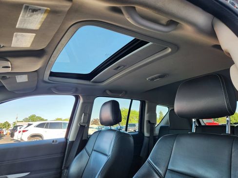 Used 2017 Jeep Compass High Altitude FWD image 27