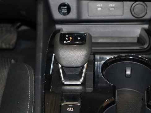 Used 2024 Nissan Rogue SV image 38