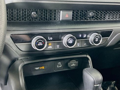 Used 2023 Honda CR-V LX image 15