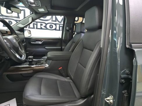 Used 2025 Chevrolet Silverado 1500 LT Trail Boss w/ Convenience Package II image 17