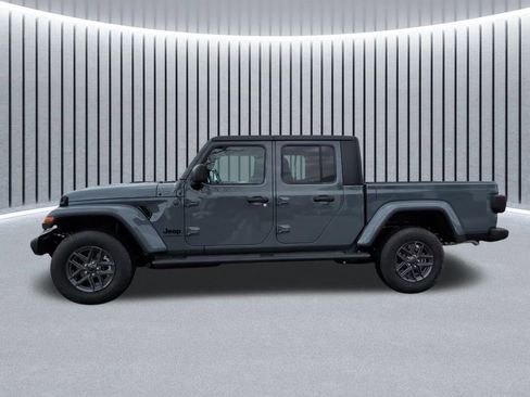 New 2026 Jeep Gladiator Sport image 16