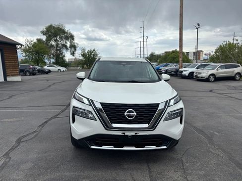 Used 2023 Nissan Rogue SV AWD/4WD image 2