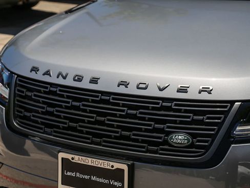 Used 2025 Land Rover Range Rover Velar Dynamic HSE AWD/4WD image 11