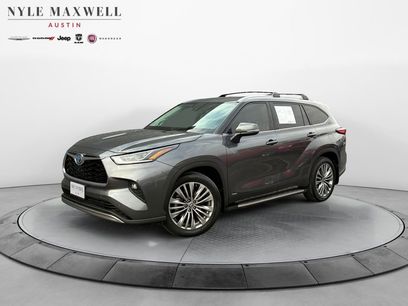 Used 2022 Toyota Highlander Platinum