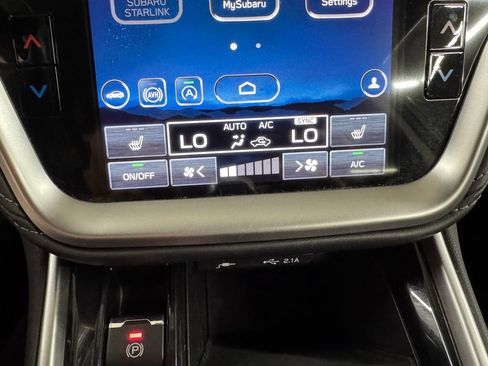 Used 2021 Subaru Outback Limited XT AWD/4WD image 24