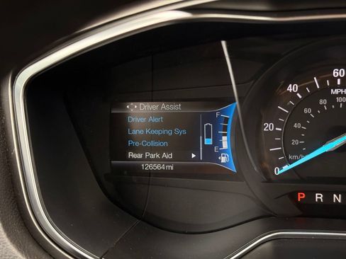 Used 2018 Ford Fusion SE w/ Equipment Group 602A FWD image 29