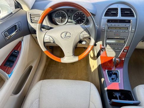 Used 2011 Lexus ES 350 image 25