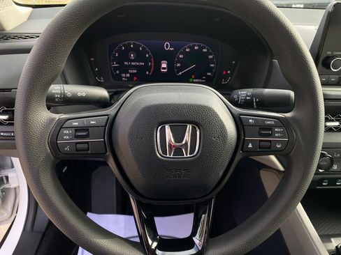 Used 2025 Honda Accord SE image 21