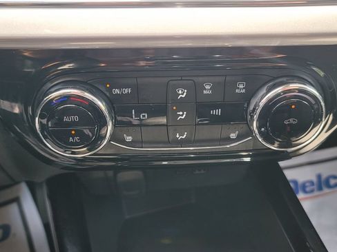 Used 2024 Chevrolet Trax LT w/ Driver Confidence Package FWD image 21