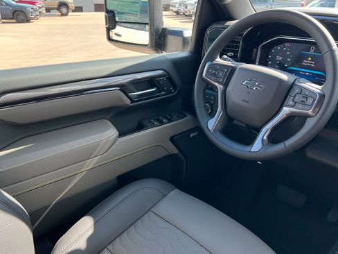 New 2026 Chevrolet Silverado 2500 ZR2 w/ LPO, Dark Essentials Package AWD/4WD image 12