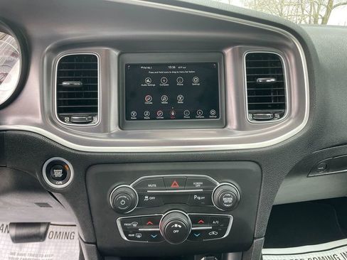 Used 2019 Dodge Charger SXT RWD image 20