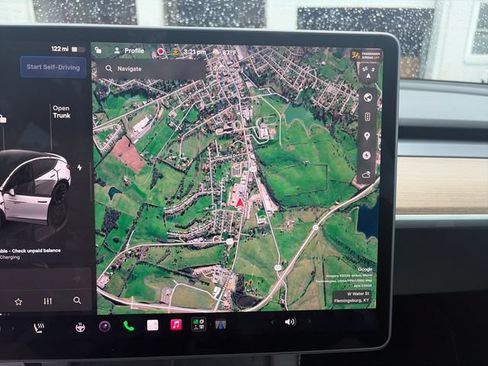 Used 2023 Tesla Model Y Long Range AWD/4WD image 17