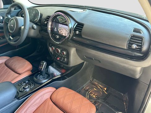 Certified 2023 MINI Cooper Clubman S w/ Signature Upholstery Package image 29
