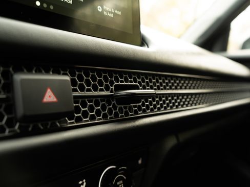 Certified 2026 Honda HR-V Sport image 33