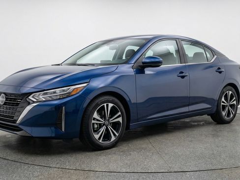 Used 2025 Nissan Sentra SV FWD image 3