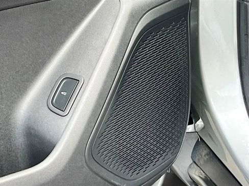 Used 2025 Chevrolet Traverse Z71 w/ LPO, Floor Liner Package AWD/4WD image 19