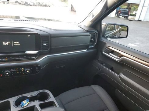 Used 2022 Chevrolet Silverado 1500 RST AWD/4WD image 16
