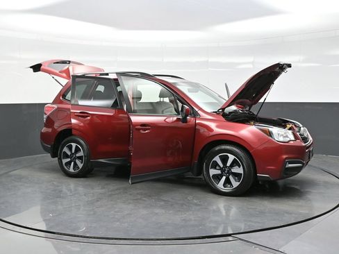 Used 2017 Subaru Forester 2.5i Premium w/ All-Weather Package AWD/4WD image 50