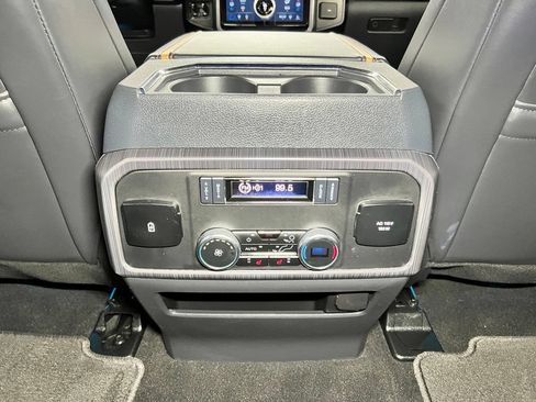 Used 2024 Ford Expedition Max Platinum AWD/4WD image 25