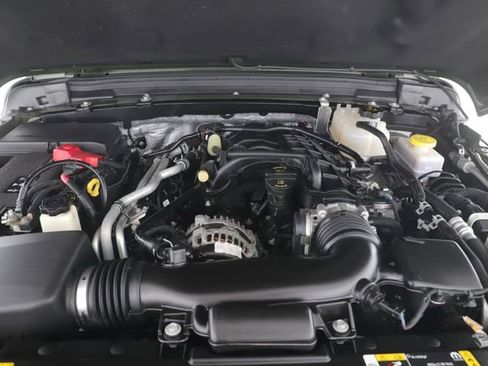 Used 2024 Jeep Wrangler Unlimited Rubicon w/ XTREMEE 35" Tire Package image 15