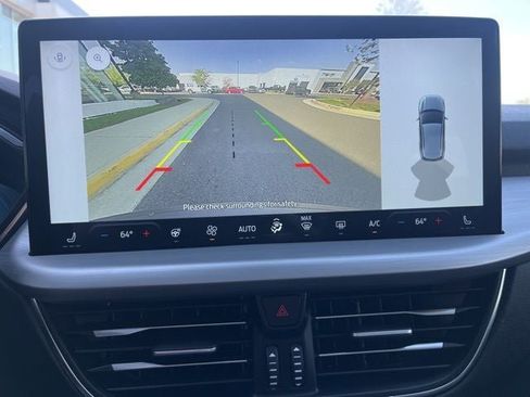 Certified 2025 Ford Escape Platinum AWD/4WD image 33