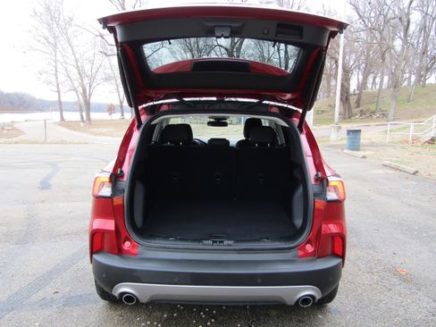 Used 2021 Ford Escape Titanium w/ Titanium Elite Package image 18