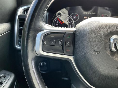 Used 2019 RAM 1500 Big Horn AWD/4WD image 12