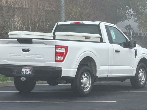 Used 2023 Ford F150 XL image 3