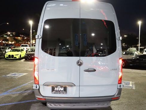 Used 2023 Mercedes-Benz Sprinter 2500 image 8