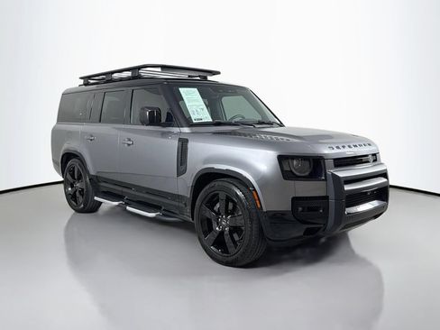Used 2023 Land Rover Defender 130 X-Dynamic SE AWD/4WD image 3