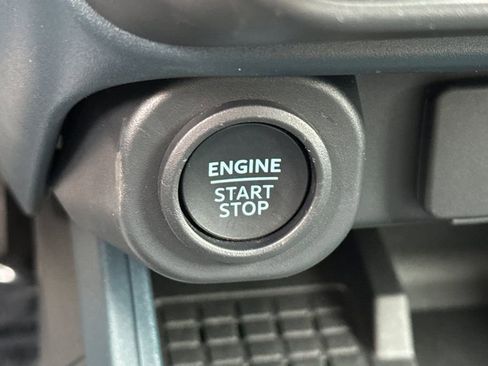 New 2025 Ford Maverick Lariat w/ Black Appearance Package image 19