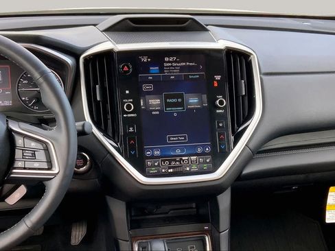 Used 2025 Subaru Ascent Touring AWD/4WD image 7