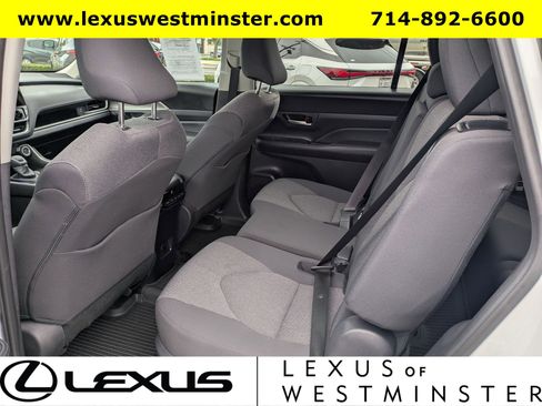 Used 2026 Toyota Grand Highlander LE image 15