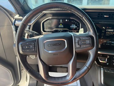 Used 2022 GMC Sierra 1500 Denali Ultimate AWD/4WD image 14