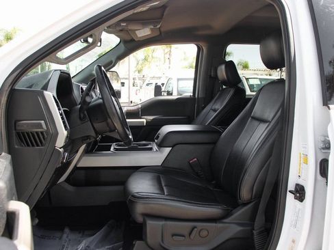 Used 2020 Ford F250 Lariat w/ Lariat Value Package AWD/4WD image 18