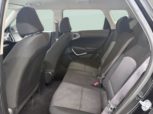 Used 2023 Kia Soul LX w/ Option Group 015 FWD image 11