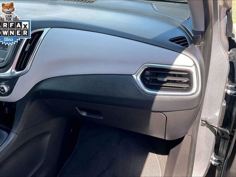 Used 2023 Chevrolet Equinox LS AWD/4WD image 16