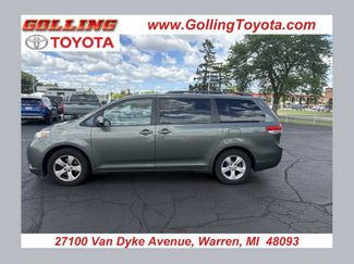 Used 2014 Toyota Sienna LE FWD video 1