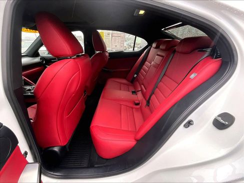 Used 2023 Lexus IS 500 image 15