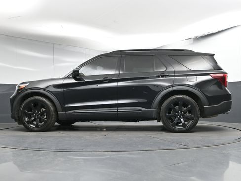 Used 2022 Ford Explorer ST-Line w/ Class IV Trailer Tow Package image 29