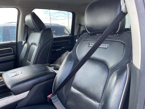 Used 2022 RAM 1500 Laramie AWD/4WD image 6