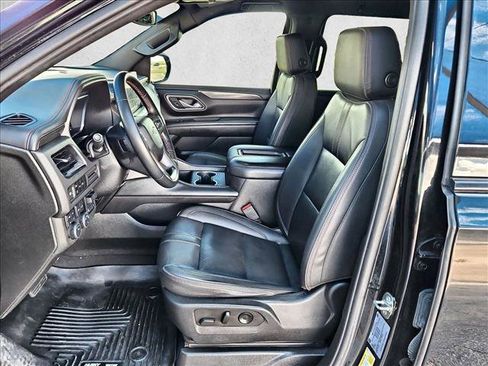 Used 2023 Chevrolet Suburban RST w/ Max Trailering Package AWD/4WD image 17