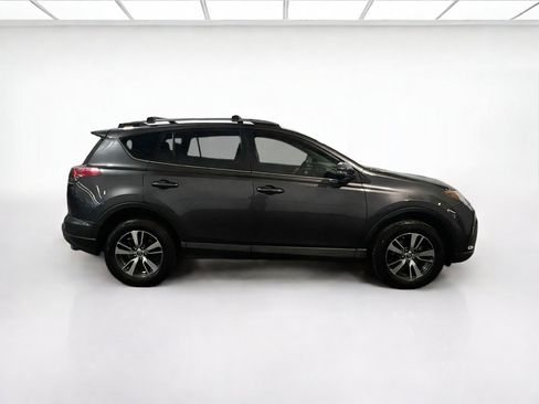 Used 2018 Toyota RAV4 XLE AWD/4WD image 23