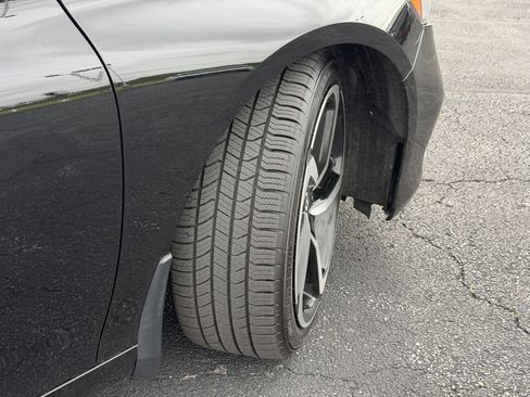 Used 2018 Honda Accord Sport image 11