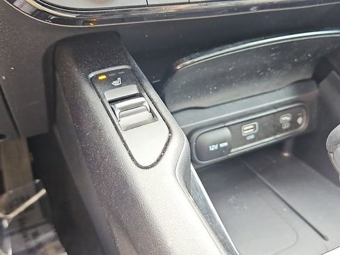 Used 2025 Kia Telluride S FWD image 29