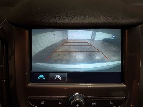 Used 2018 Chevrolet Cruze LT image 32