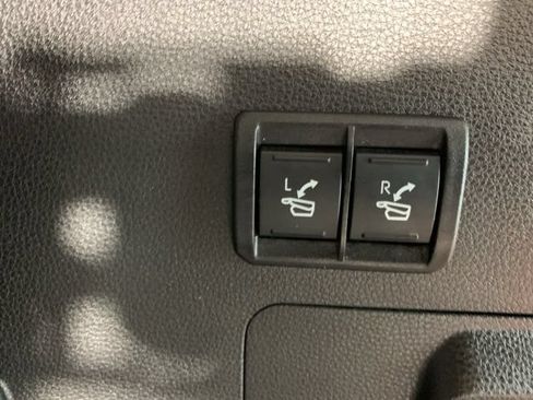 Used 2023 Toyota Sequoia SR5 w/ SR5 Premium Package AWD/4WD image 14