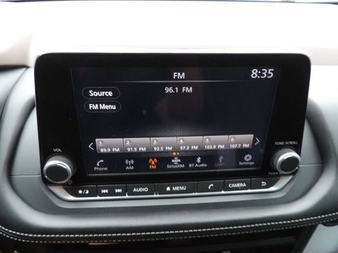 Certified 2023 Nissan Rogue SV FWD image 22