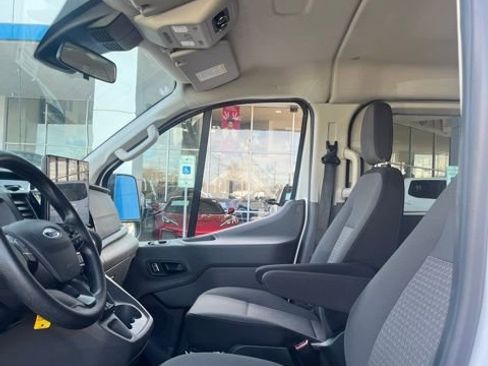 Used 2023 Ford Transit 350 XLT image 8