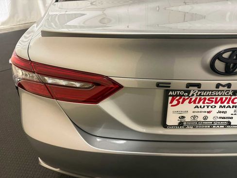 Used 2022 Toyota Camry XSE image 17